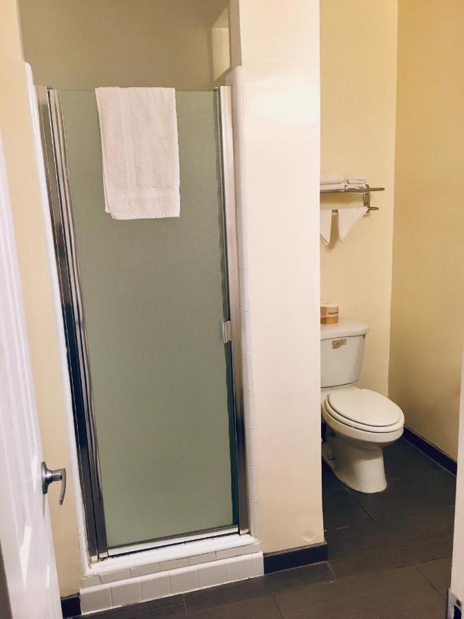 Los Feliz Hotel Glendale Eksteriør billede