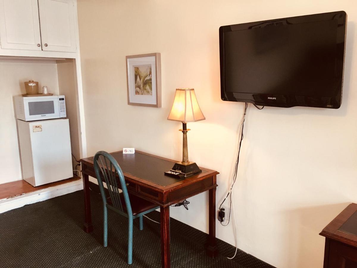 Los Feliz Hotel Glendale Eksteriør billede